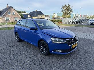 Schadeauto Skoda Fabia 1.0 55kw Business Edition Clima - Navi 2019/7