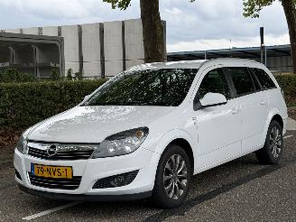 škoda osobní automobily Opel Astra STATION WAGON 1.6 111 years Edition 2010/11