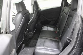 Tesla Model Y  picture 12