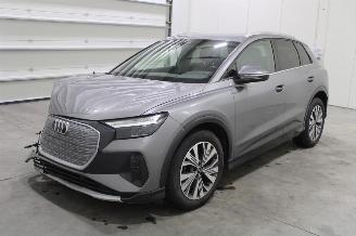 krockskadad bil auto Audi Q4 e-tron 2022/1