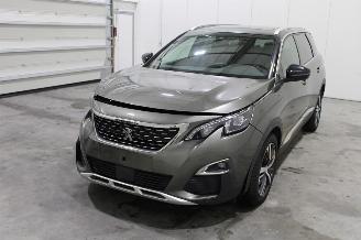 Schadeauto Peugeot 5008  2019/8