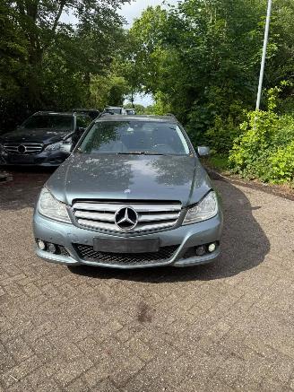 Vrakbiler auto Mercedes C-klasse C 200D COMBI 2011/11