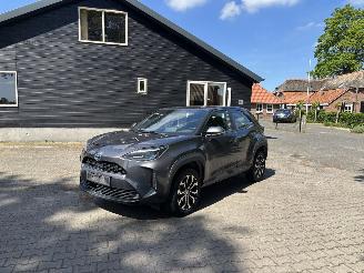 Voiture accidenté Toyota bZ CROSS HYBRIDE 1.5 AUTOMAAT NAVI CLIMA CAMERA PDC B.J 06-2023 2023/6