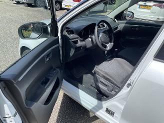 Suzuki Swift 1.2 5drs picture 14