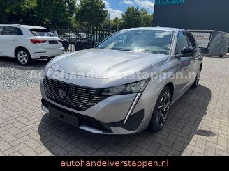 uszkodzony samochody osobowe Peugeot 308 III Allure Pack Blue-HDI FAP Automatik 2023/9