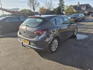 Salvage car Opel Astra 1.4 Turbo 2014/2