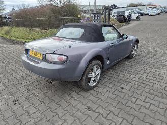 Démontage voiture Mazda MX-5 1.8 16v 2007/3