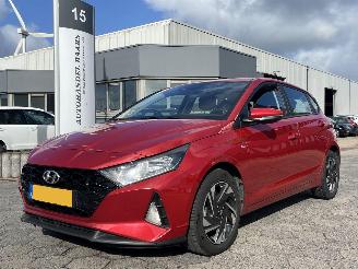 uszkodzony samochody osobowe Hyundai I-20 1.0 T-GDI Comfort Smart 2021/11