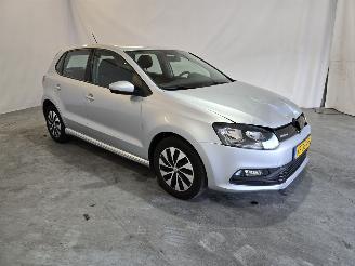 Schadeauto Volkswagen Polo 1.0 BlueM. Edition 2017/1