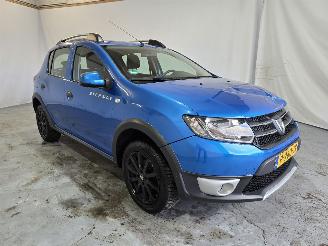Coche accidentado Dacia Sandero 0.9 TCe Stepway Lauréate 2013/11
