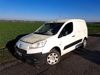Dezmembrări auto utilitare Peugeot Partner 1.6 hdi 2012/1