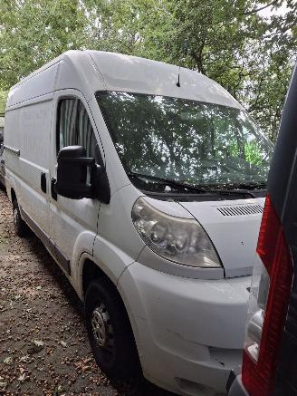 skadebil auto Citroën Jumper 30 L2H2 2.2HDI 120 2011/9