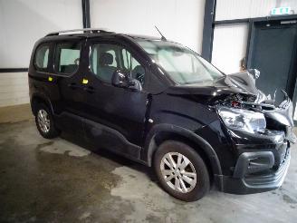 Salvage car Peugeot Rifter 1.5 HDI 2019/3