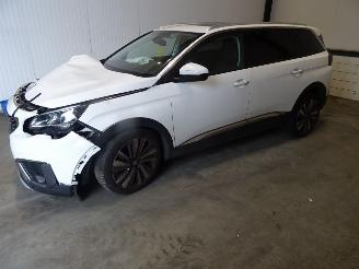 Sloopauto Peugeot 5008 1.2 THP 2017/10