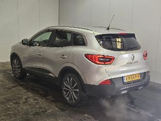 Coche accidentado Renault Kadjar 1.2 Energy TCE 130 SUV  Benzine 1.197cc 96kW (131pk) FWD 2016/12