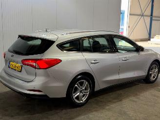 Schadeauto Ford Focus 1.0 Ti-VCT EcoBoost 12V 100 Combi/o  Benzine 999cc 74kW (101pk) FWD 2020/4