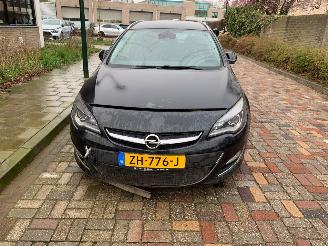 uszkodzony samochody osobowe Opel Astra 1.4 TURBO SPORT AUTOMAAT 2014/5