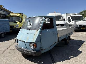 dañado coche sin carnet Piaggio  VESPA APECAR P2 VOOR DECORATIE 1979/1