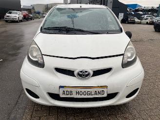 Sloopauto Toyota Aygo (B10) Hatchback 1.0 12V VVT-i (1KR-FE) [50kW] 2011/1