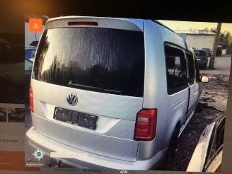 Salvage car Volkswagen Caddy Combi 2000CC  - 75KW - DIESEL EURO6B 2017/1