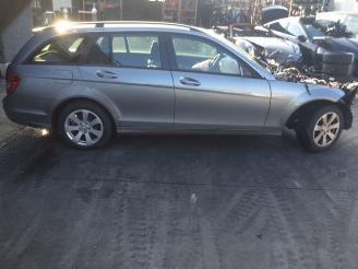 Damaged car Mercedes C-klasse C200 CDI 2011/7