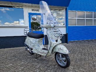 dommages scooters Vespa  LX50 B-ART SPECIAL MADE 2007/5